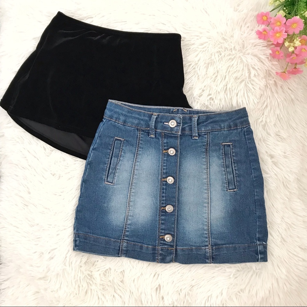 💕 Bundle of 2 Girl Jeans & Velvet Skirts 💕